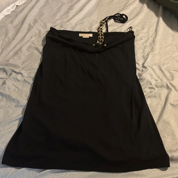 Michael Kors Black Top with Gold Chain Detail - Picture 2 of 2